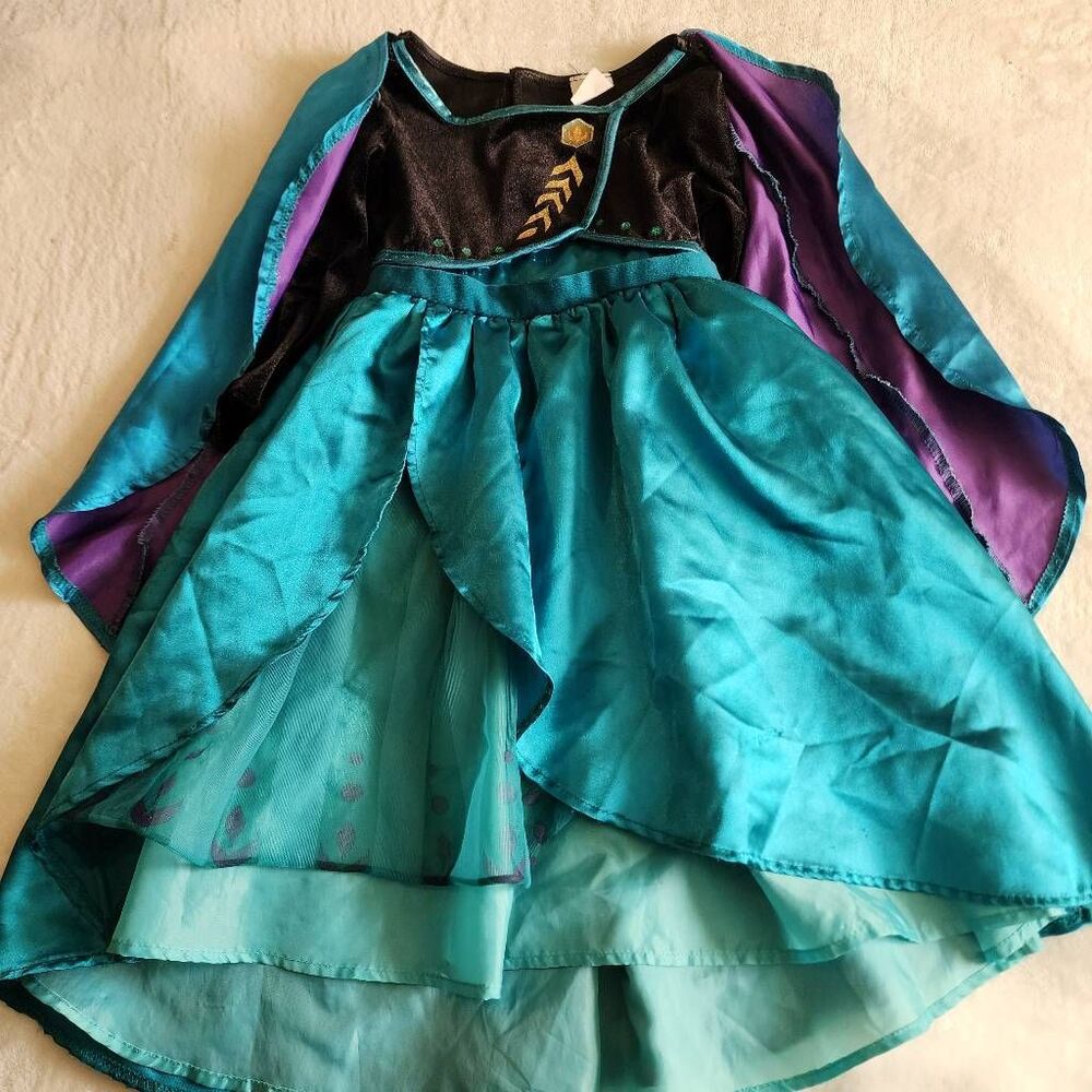 Disney Frozen II Anna Costume Dress Up With Cape Size 4-6